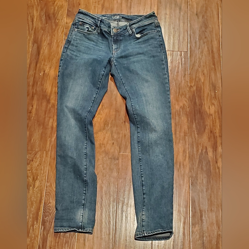 Ann Taylor Loft Curvy Skinny Jean 25/0P